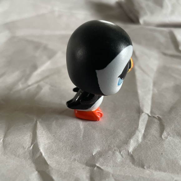 Littlest Pet Shop Black Puffin - Picture 4 of 4